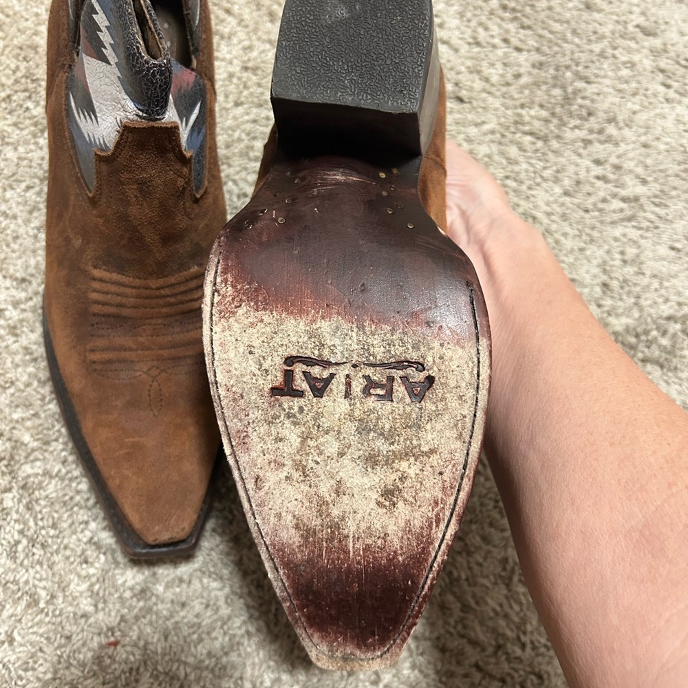 Ariat Women's Brown Western Ankle Boots Sz 10 Like New - Picture 5 of 6